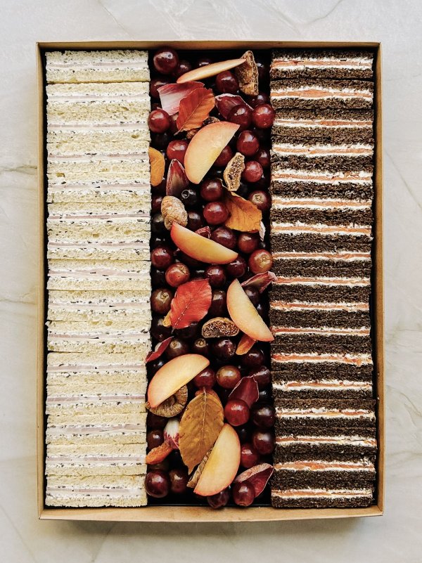 Le Grand Tableaux Finger Sandwich Truffe, une création signée Tableaux Paris.