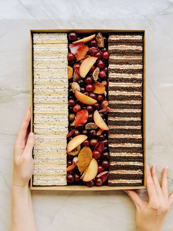 Le Grand Tableaux Finger Sandwich Truffe, une création signée Tableaux Paris.