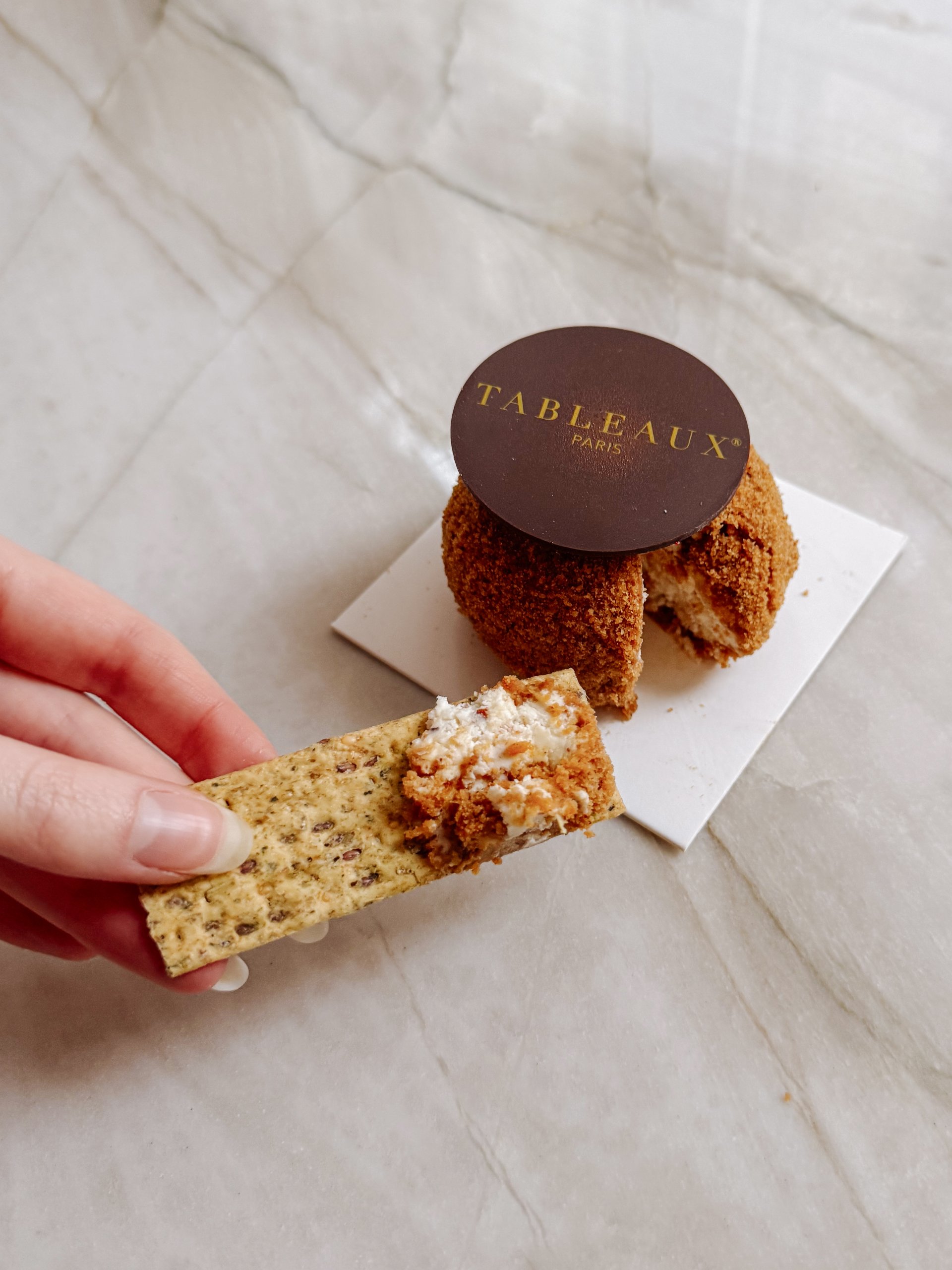 Le Chèvre des Fêtes, une création signée Tableaux Paris.