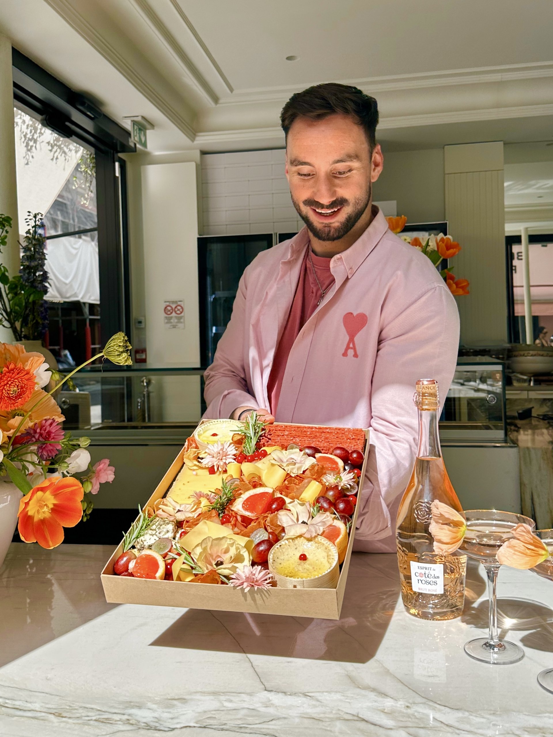 Le Grand Côte des Roses, une création en collaboration avec la Maison Gérard Bertrand, signée Tableaux Paris.